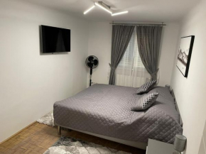 Refaeli Apartments 1020